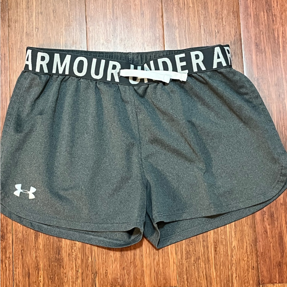 Youth girls UA shorts